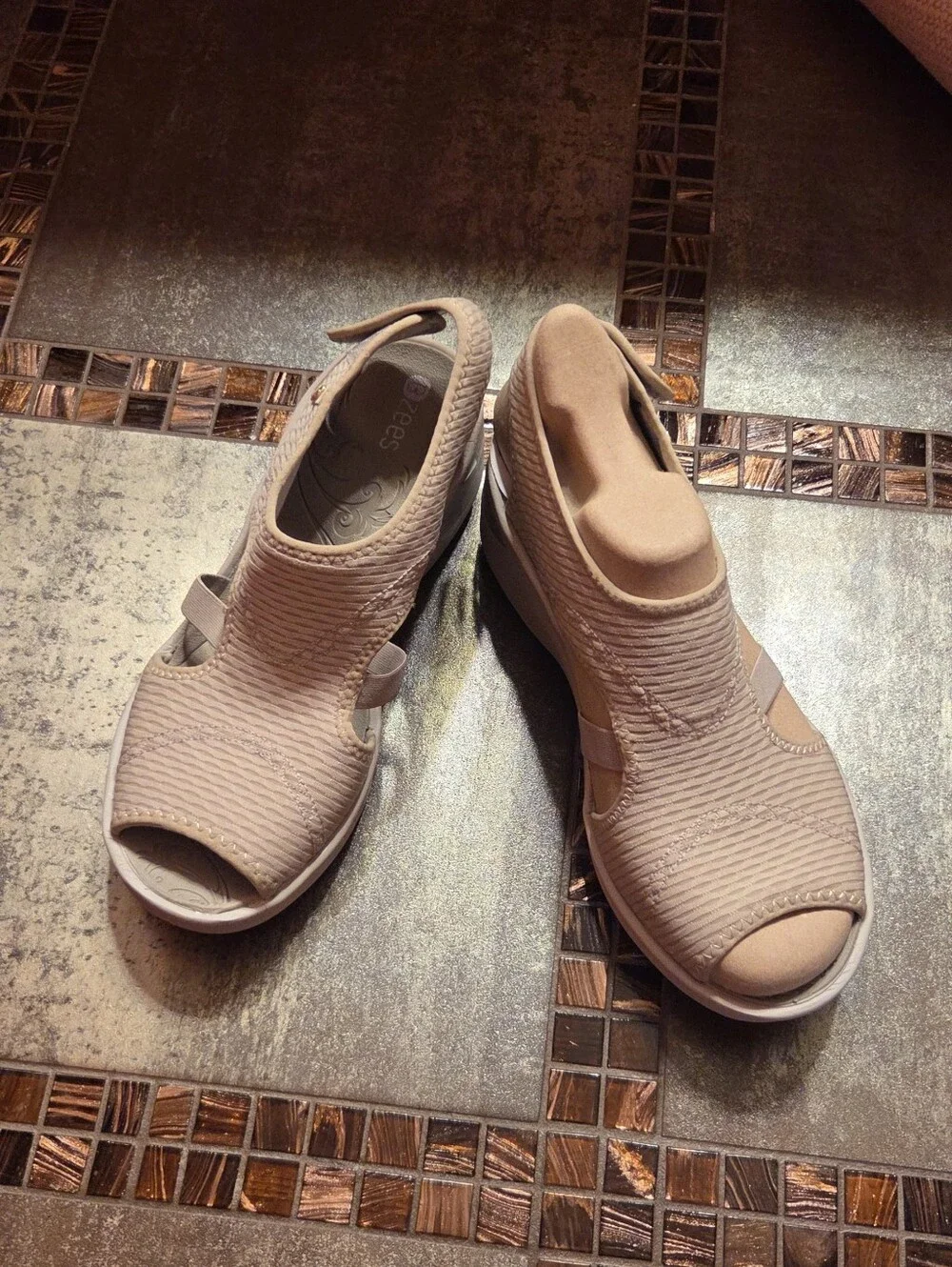 Bzees Women's Light Beige Wedge Sandal